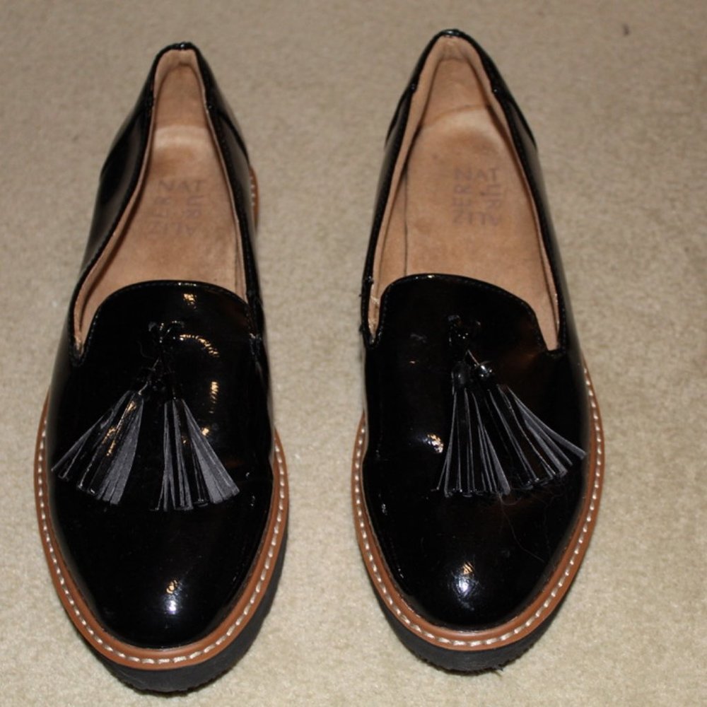 Black loafers, naturalizer